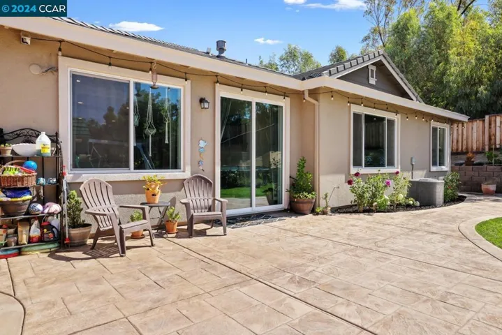 39 Pato Ln, Oakley, California 94561