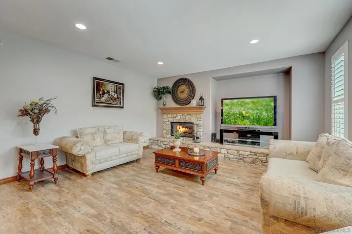 768 Agua Vista Dr, Chula Vista, California 91914