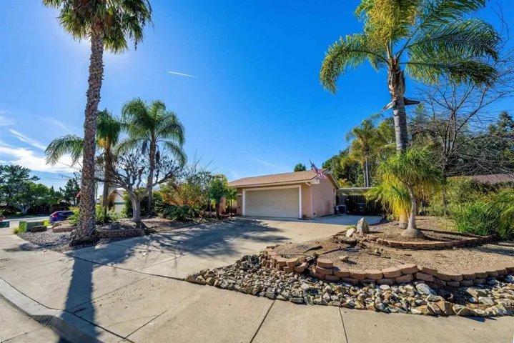 4010 Corte Tierra Alta, La Mesa, California 91941