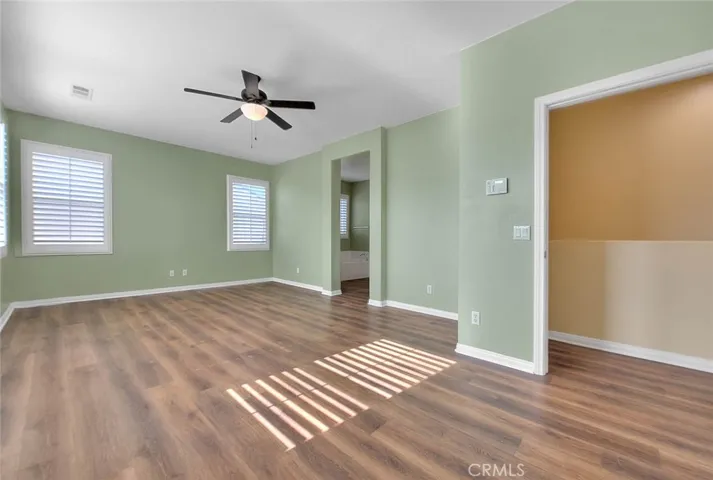 Primary bedroom/4