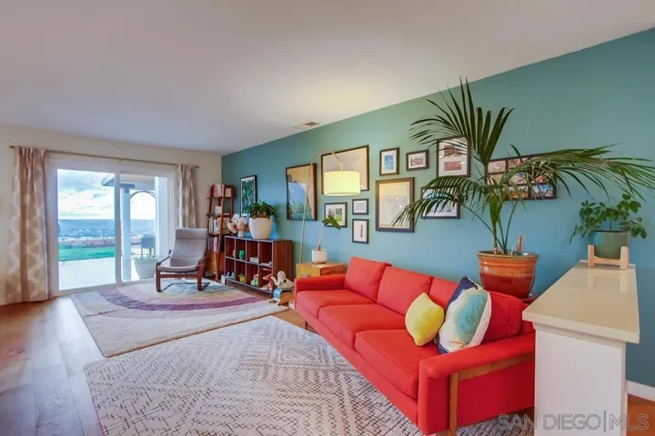 15808 Camino Codorniz, San Diego, California 92127