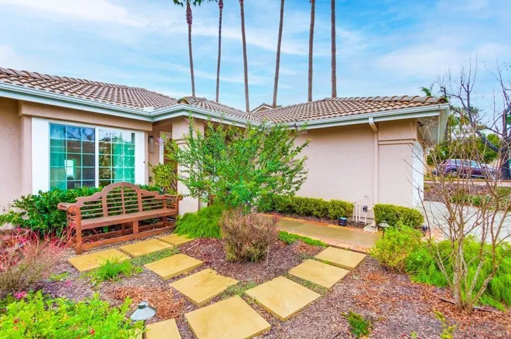 15808 Camino Codorniz, San Diego, California 92127
