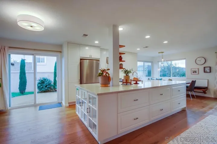 15808 Camino Codorniz, San Diego, California 92127