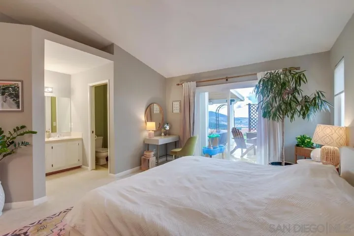 15808 Camino Codorniz, San Diego, California 92127
