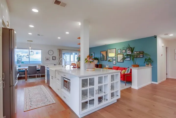 15808 Camino Codorniz, San Diego, California 92127