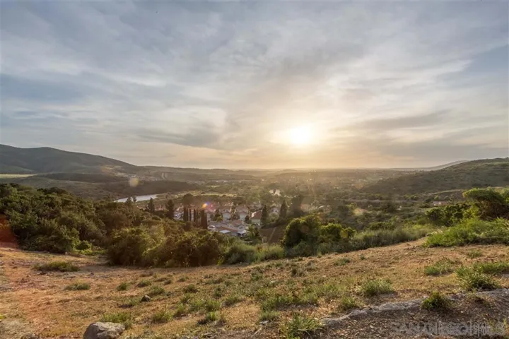 15808 Camino Codorniz, San Diego, California 92127