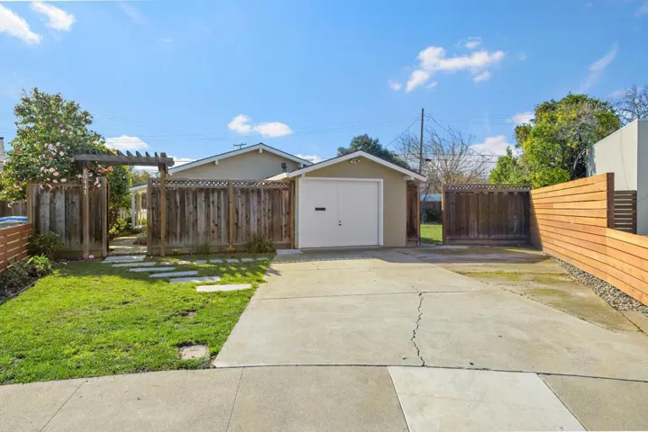 10441 Corte De Seville, Cupertino, California 95014