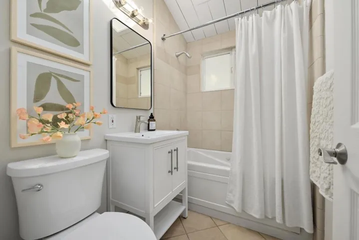 10441 Corte De Seville, Cupertino, California 95014