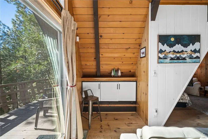 27197 Bernina Drive, Lake Arrowhead, California 92352