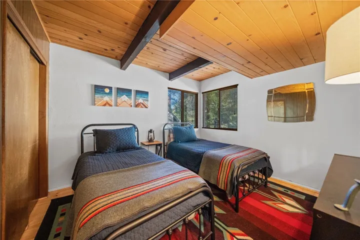27197 Bernina Drive, Lake Arrowhead, California 92352