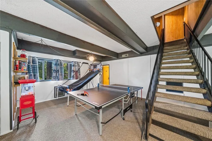 27197 Bernina Drive, Lake Arrowhead, California 92352