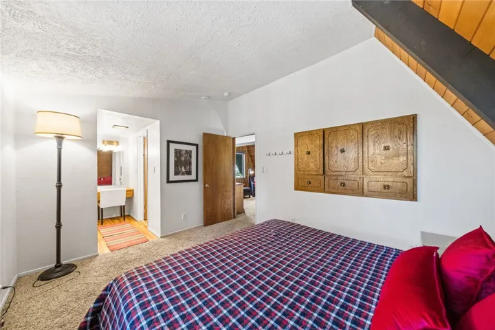 27197 Bernina Drive, Lake Arrowhead, California 92352