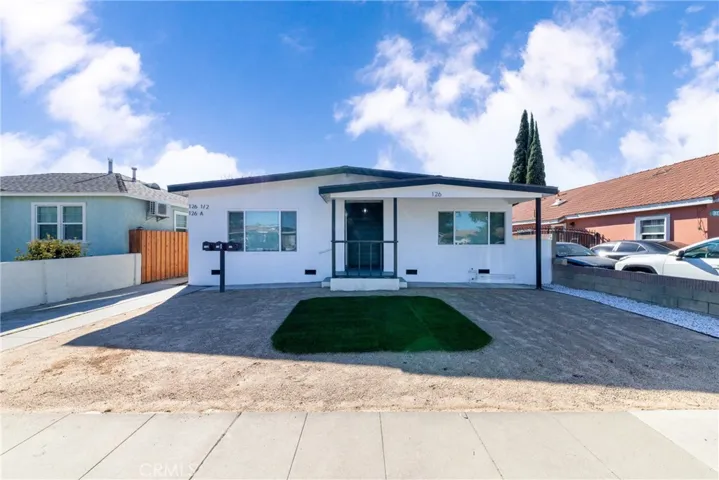 126 W Plymouth Street, Long Beach, California 90805