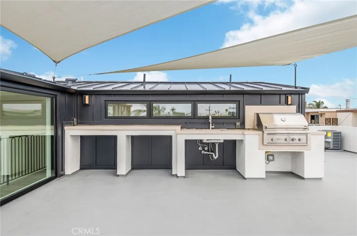 1027 W Bay Ave Unit B, Newport Beach, California 92663