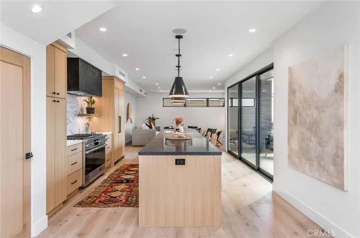 1027 W Bay Ave Unit B, Newport Beach, California 92663