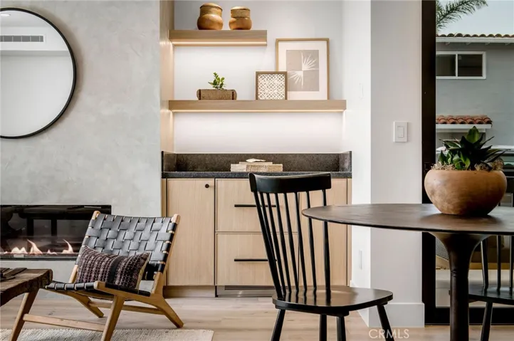 1027 W Bay Ave Unit B, Newport Beach, California 92663