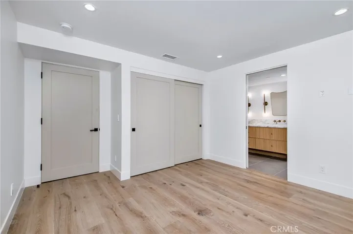 1027 W Bay Ave Unit B, Newport Beach, California 92663