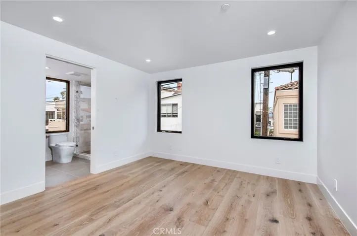 1027 W Bay Ave Unit B, Newport Beach, California 92663
