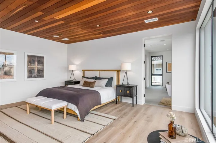 1027 W Bay Ave Unit B, Newport Beach, California 92663