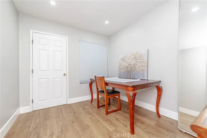 12121 Centralia St 102, Lakewood, California 90715