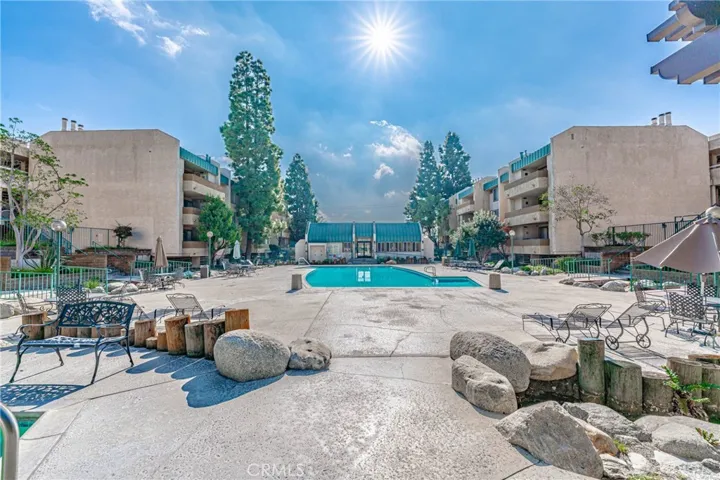 12121 Centralia St 102, Lakewood, California 90715