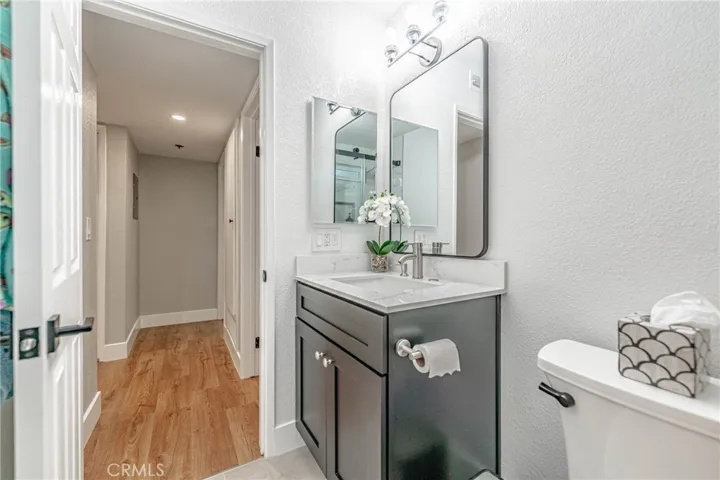 12121 Centralia St 102, Lakewood, California 90715
