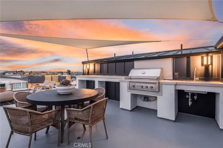 1027 W Bay Ave, Newport Beach, California 92663