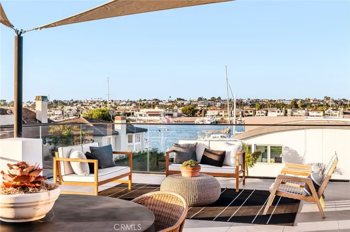 1027 W Bay Ave, Newport Beach, California 92663