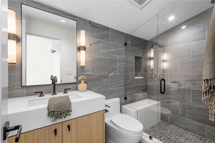 1027 W Bay Ave, Newport Beach, California 92663