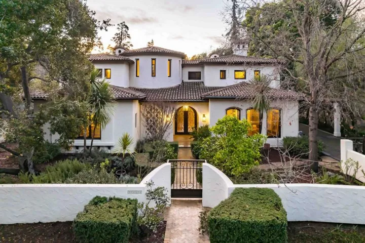 1060 Palo Alto Avenue, Palo Alto, California 94301