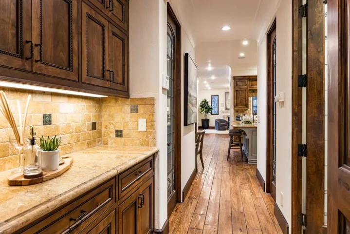 1060 Palo Alto Avenue, Palo Alto, California 94301