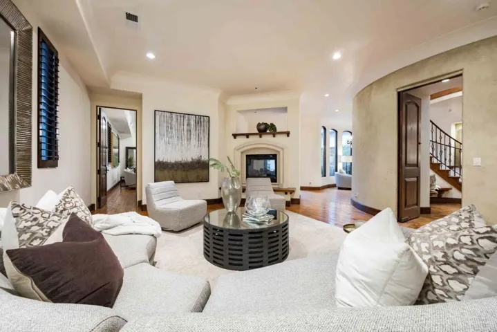 1060 Palo Alto Avenue, Palo Alto, California 94301