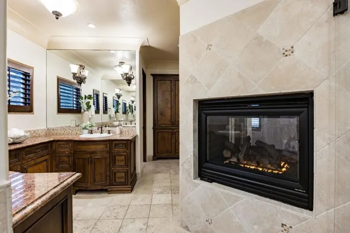 1060 Palo Alto Avenue, Palo Alto, California 94301