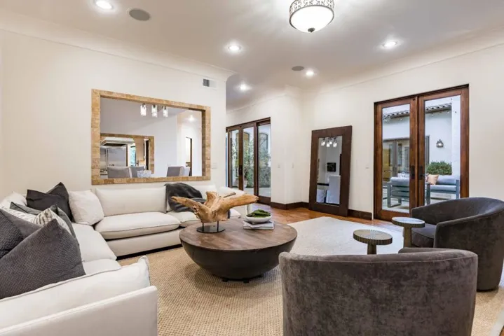 1060 Palo Alto Avenue, Palo Alto, California 94301