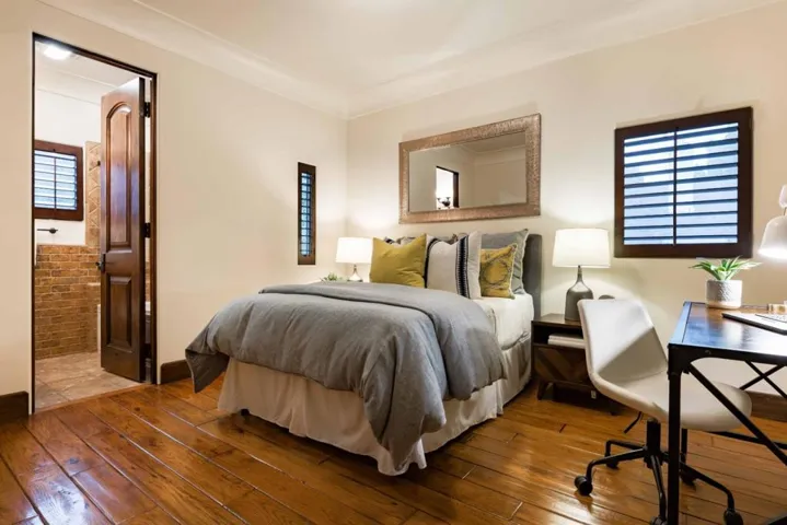 1060 Palo Alto Avenue, Palo Alto, California 94301