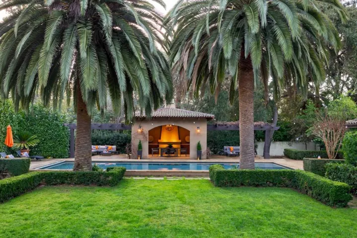 1060 Palo Alto Avenue, Palo Alto, California 94301