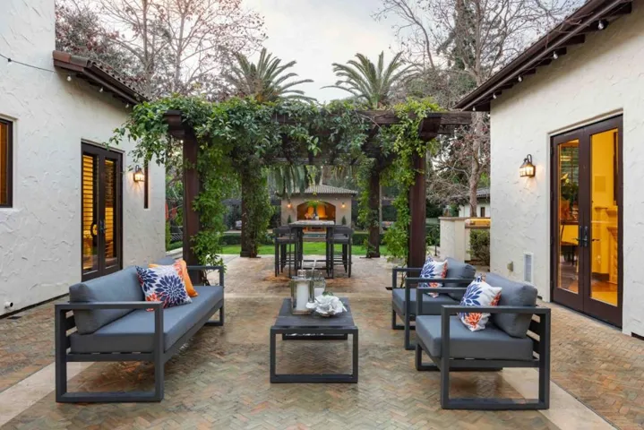 1060 Palo Alto Avenue, Palo Alto, California 94301