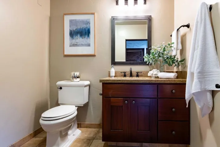 1060 Palo Alto Avenue, Palo Alto, California 94301