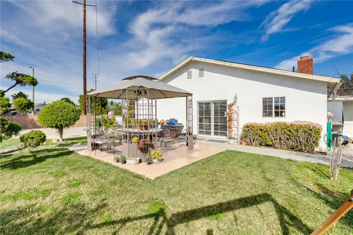 13106 Tonopah Street, Arleta, California 91331