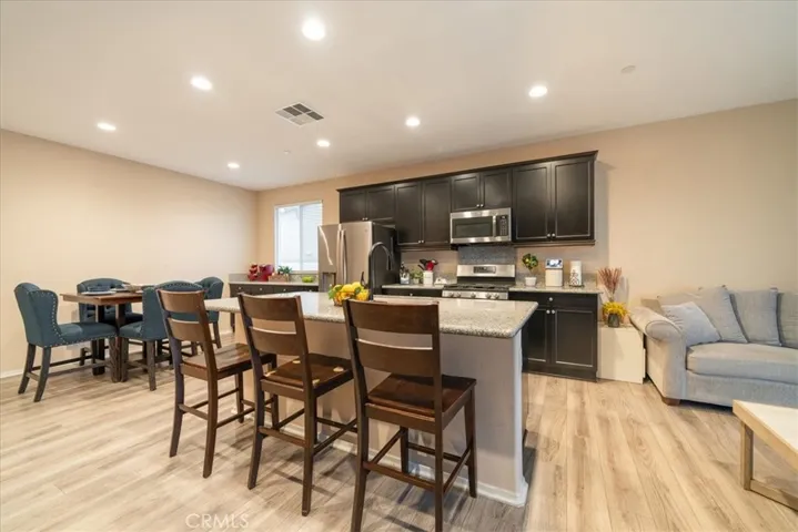 44048 Pagoda Way, Lancaster, California 93536