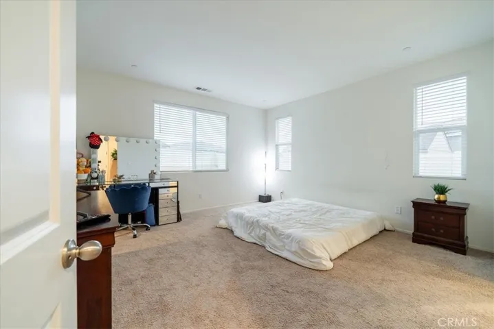 44048 Pagoda Way, Lancaster, California 93536