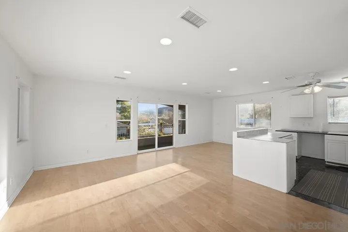9106 Inverness Road, Santee, California 92071