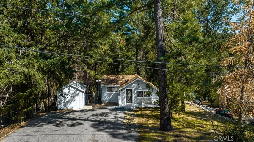 21874 Plunge Road, Crestline, California 92325