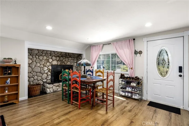 21874 Plunge Road, Crestline, California 92325