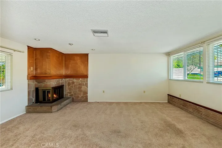 27242 Crest Street, Highland, California 92346