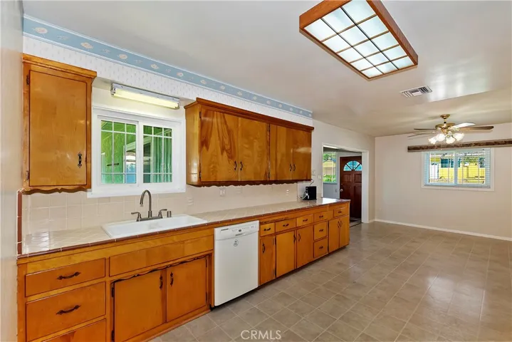 27242 Crest Street, Highland, California 92346