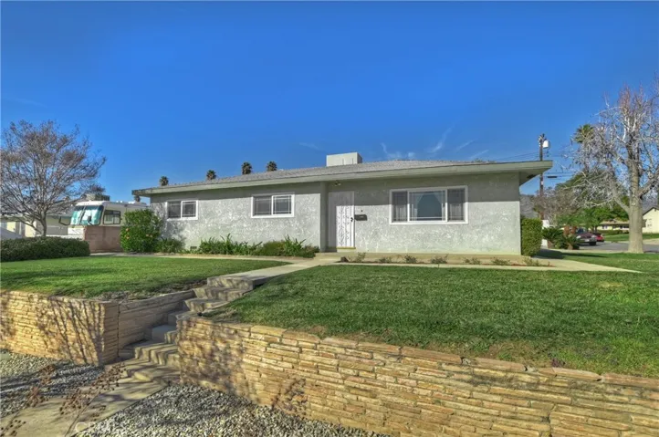 27242 Crest Street, Highland, California 92346