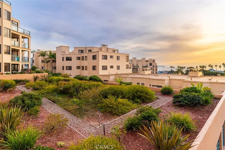 120 The Village 101, Redondo Beach, California 90277