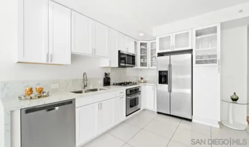 800 The Mark Ln 308, San Diego, California 92101