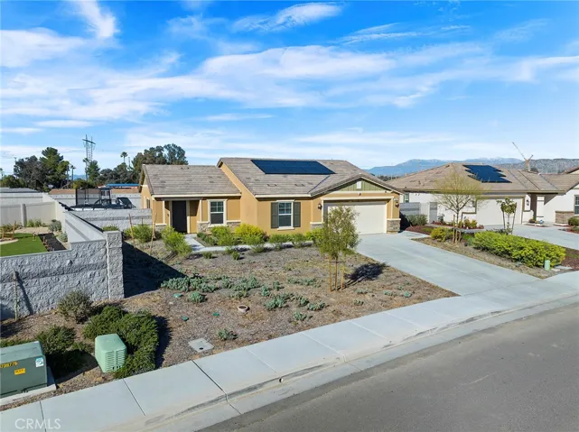 26607 Calle Celia, Menifee, California 92585